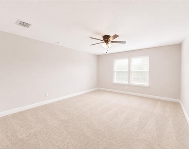 2605 Wesley Avenue - Photo Thumbnail 17