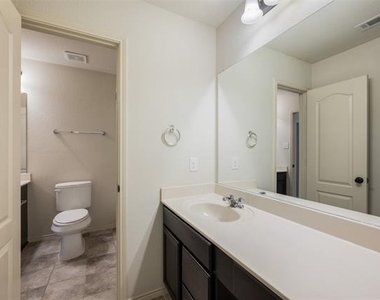 3416 Wavecrest Lane - Photo Thumbnail 23