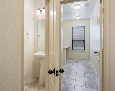 3416 Wavecrest Lane - Photo Thumbnail 16