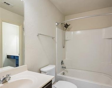 3416 Wavecrest Lane - Photo Thumbnail 21