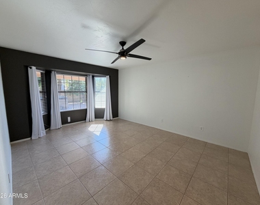 5801 E Paradise Lane - Photo Thumbnail 30