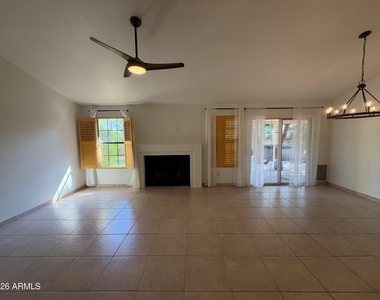 5801 E Paradise Lane - Photo Thumbnail 21