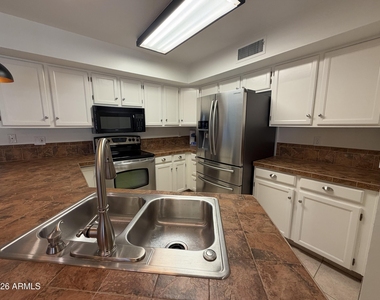 5801 E Paradise Lane - Photo Thumbnail 26