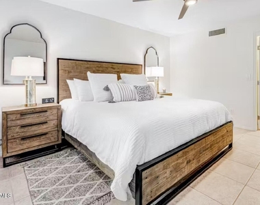 5801 E Paradise Lane - Photo Thumbnail 48