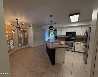 5801 E Paradise Lane - Photo Thumbnail 25
