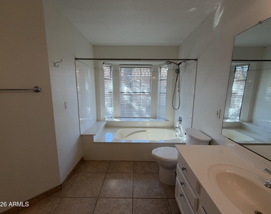 5801 E Paradise Lane - Photo Thumbnail 38