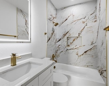7207 Mohawk Drive - Photo Thumbnail 6