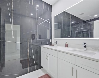 7207 Mohawk Drive - Photo Thumbnail 16