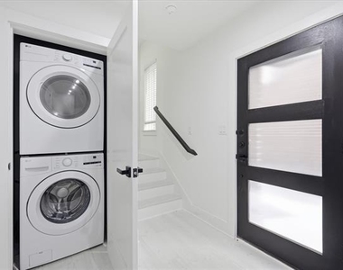 7207 Mohawk Drive - Photo Thumbnail 18