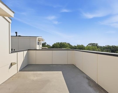 7207 Mohawk Drive - Photo Thumbnail 22