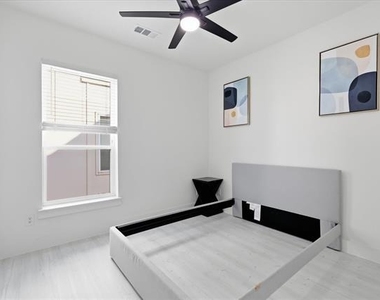 7207 Mohawk Drive - Photo Thumbnail 15