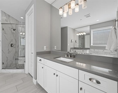 2413 Barton Creek Boulevard - Photo Thumbnail 23