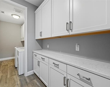 2413 Barton Creek Boulevard - Photo Thumbnail 28