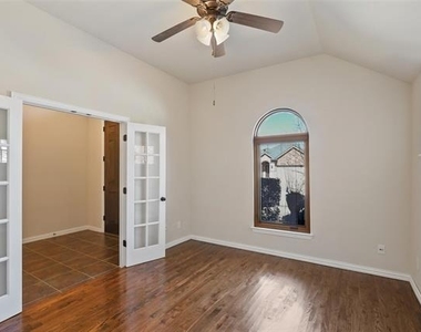 11708 Beach Street - Photo Thumbnail 21