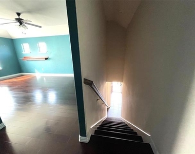 11708 Beach Street - Photo Thumbnail 22