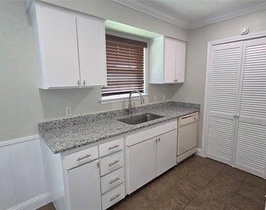 335 Springwillow Road - Photo Thumbnail 5