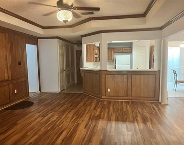 7640 Grassland Drive - Photo Thumbnail 2