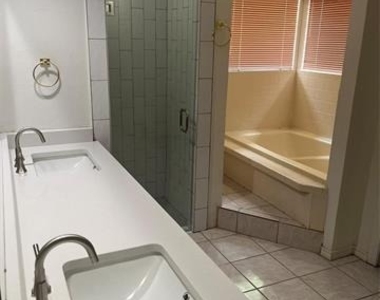 7640 Grassland Drive - Photo Thumbnail 13