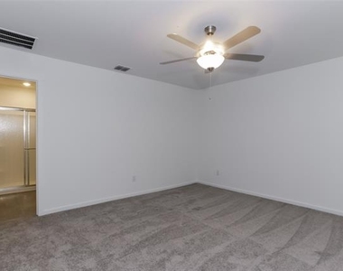 15224 Grappling Irons Lane - Photo Thumbnail 6