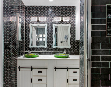3423 N 14th Street - Photo Thumbnail 12
