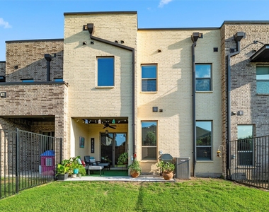 1078 Maverick Drive - Photo Thumbnail 26