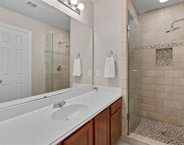 2700 Club Ridge Drive - Photo Thumbnail 12