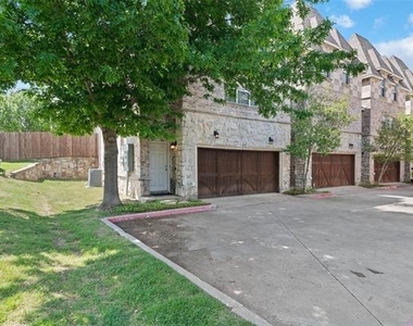 2700 Club Ridge Drive - Photo Thumbnail 3
