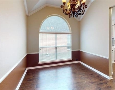 5901 Berkshire Road - Photo Thumbnail 5