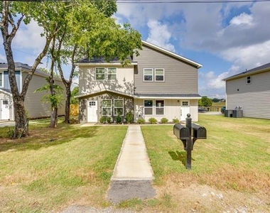 933 River Road - Photo Thumbnail 1