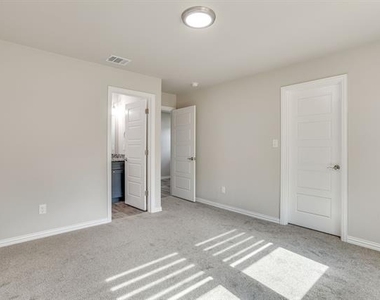933 River Road - Photo Thumbnail 20