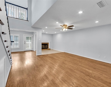 3109 Lakeside Drive - Photo Thumbnail 9