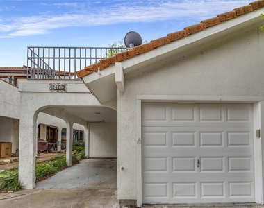3109 Lakeside Drive - Photo Thumbnail 1