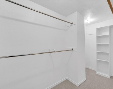 3109 Lakeside Drive - Photo Thumbnail 20