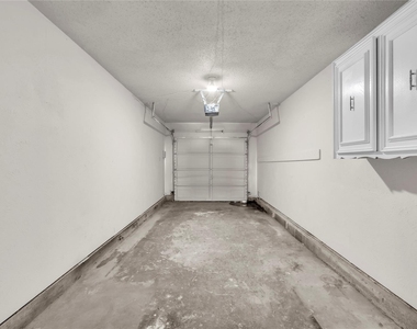 3109 Lakeside Drive - Photo Thumbnail 5