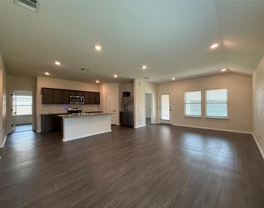2702 Marotto Way - Photo Thumbnail 3