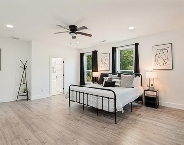 3314 Herbert Street - Photo Thumbnail 13