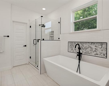3314 Herbert Street - Photo Thumbnail 16