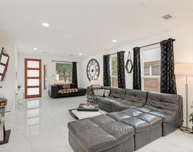 3314 Herbert Street - Photo Thumbnail 1
