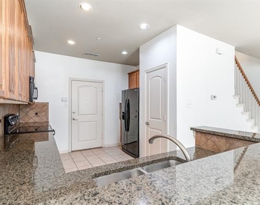 7909 Eddie Drive - Photo Thumbnail 13