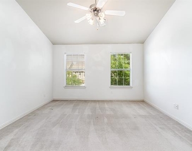 7909 Eddie Drive - Photo Thumbnail 22