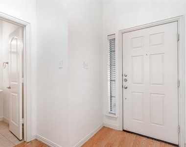 7909 Eddie Drive - Photo Thumbnail 16