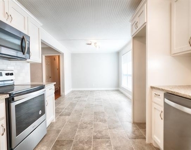 2714 Maple Drive - Photo Thumbnail 6