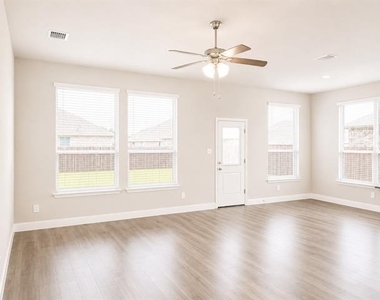 6002 14th Street - Photo Thumbnail 11
