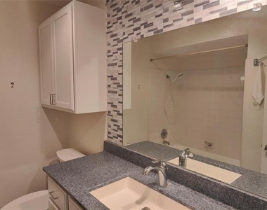 2513 Crown Circle - Photo Thumbnail 20