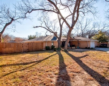 2517 Nantucket Drive - Photo Thumbnail 34