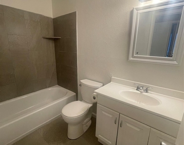 4935 Curzon Avenue - Photo Thumbnail 11