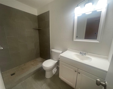 4935 Curzon Avenue - Photo Thumbnail 8