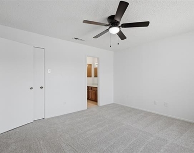 14800 Enterprise Drive - Photo Thumbnail 13