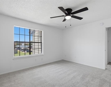 14800 Enterprise Drive - Photo Thumbnail 11