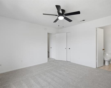 14800 Enterprise Drive - Photo Thumbnail 12